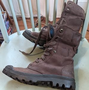 Palladium leather boots